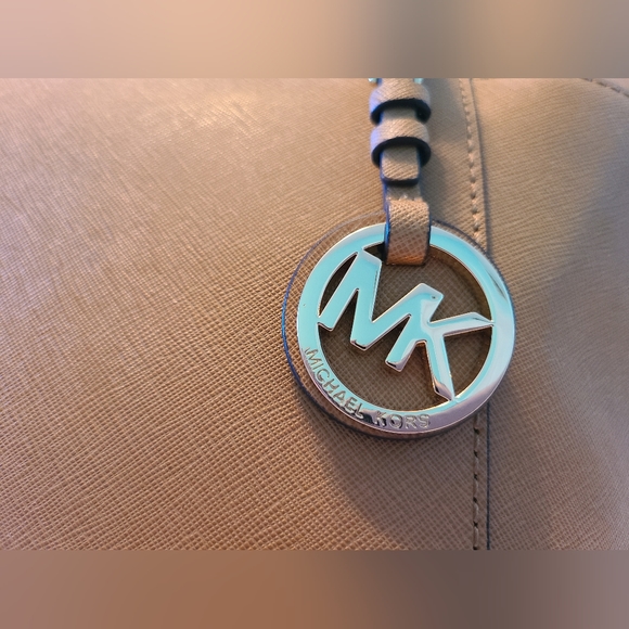 NWOT MICHAEL KORS Jet Set East West Tote - Picture 5 of 11